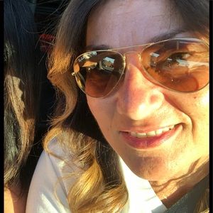 Meet your Posher, Marianne